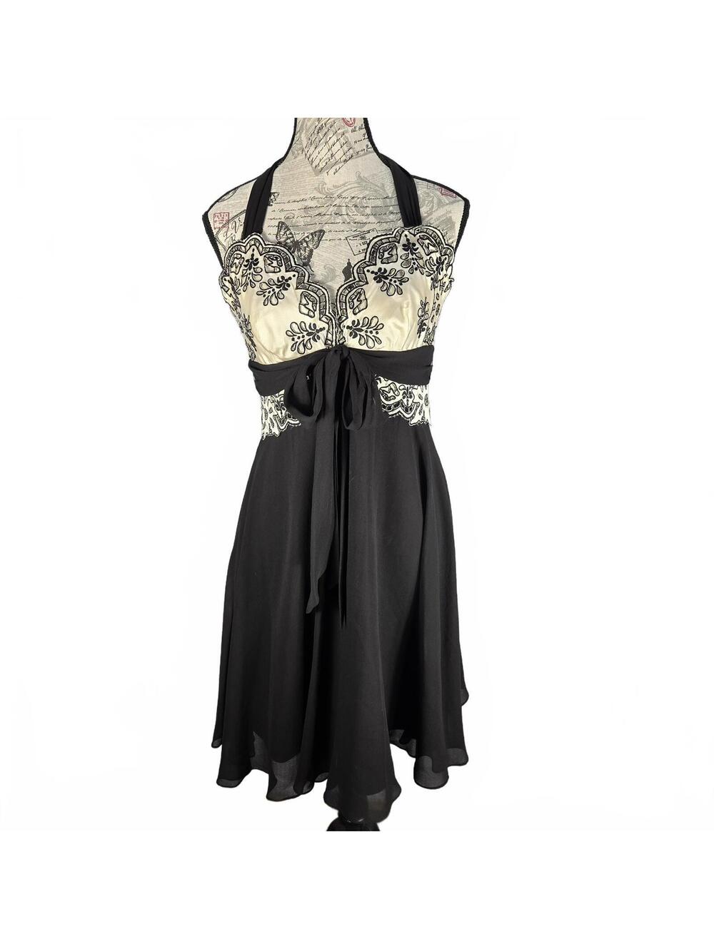 BCBGMAXAZRIA 100% Silk Halter Dress 6 Black Cream Lace Y2K Boho Cocktail Midi